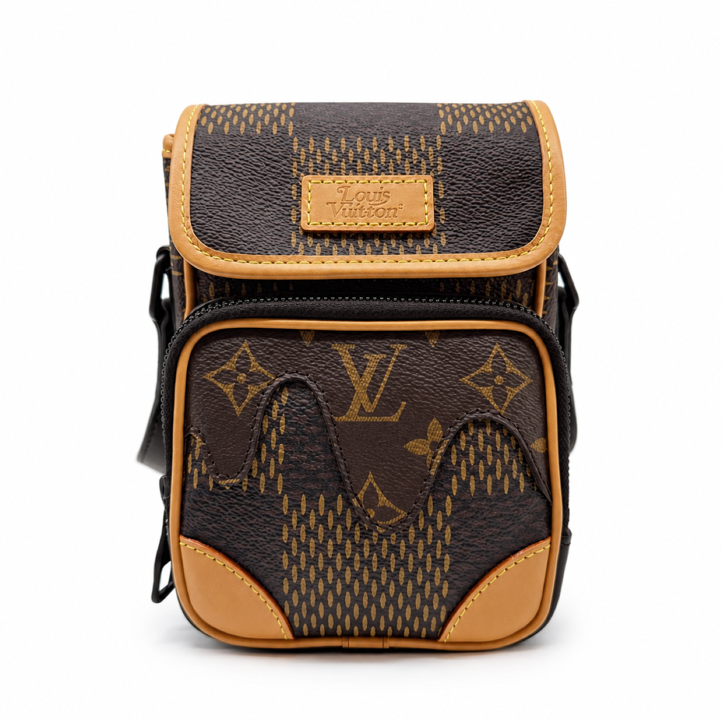 LOUIS VUITTON - Amazon Messenger